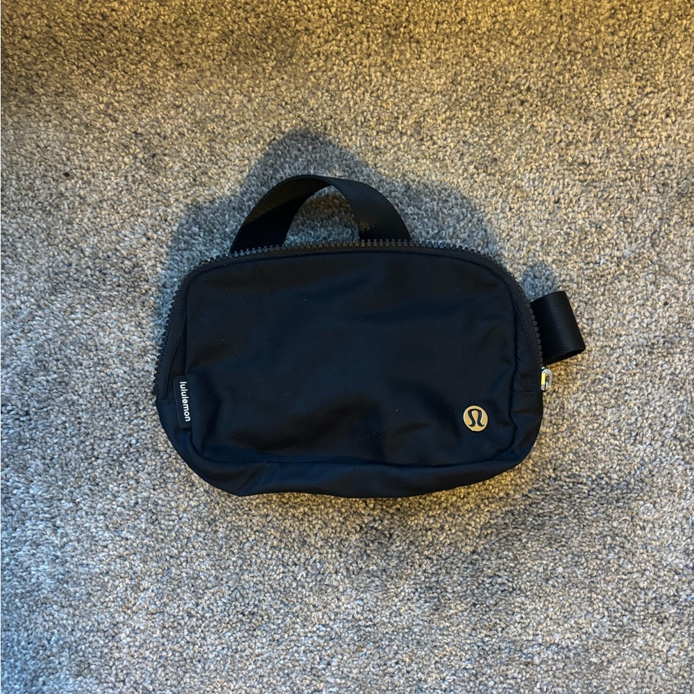 lululemon athletica Black Belt Bag